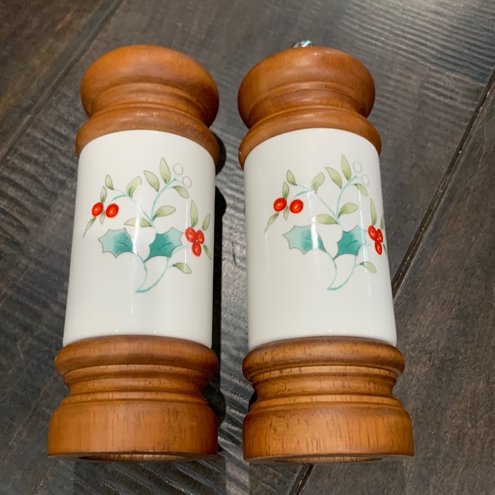 Vintage Wood and porcelain holly Salt and pepper shakers